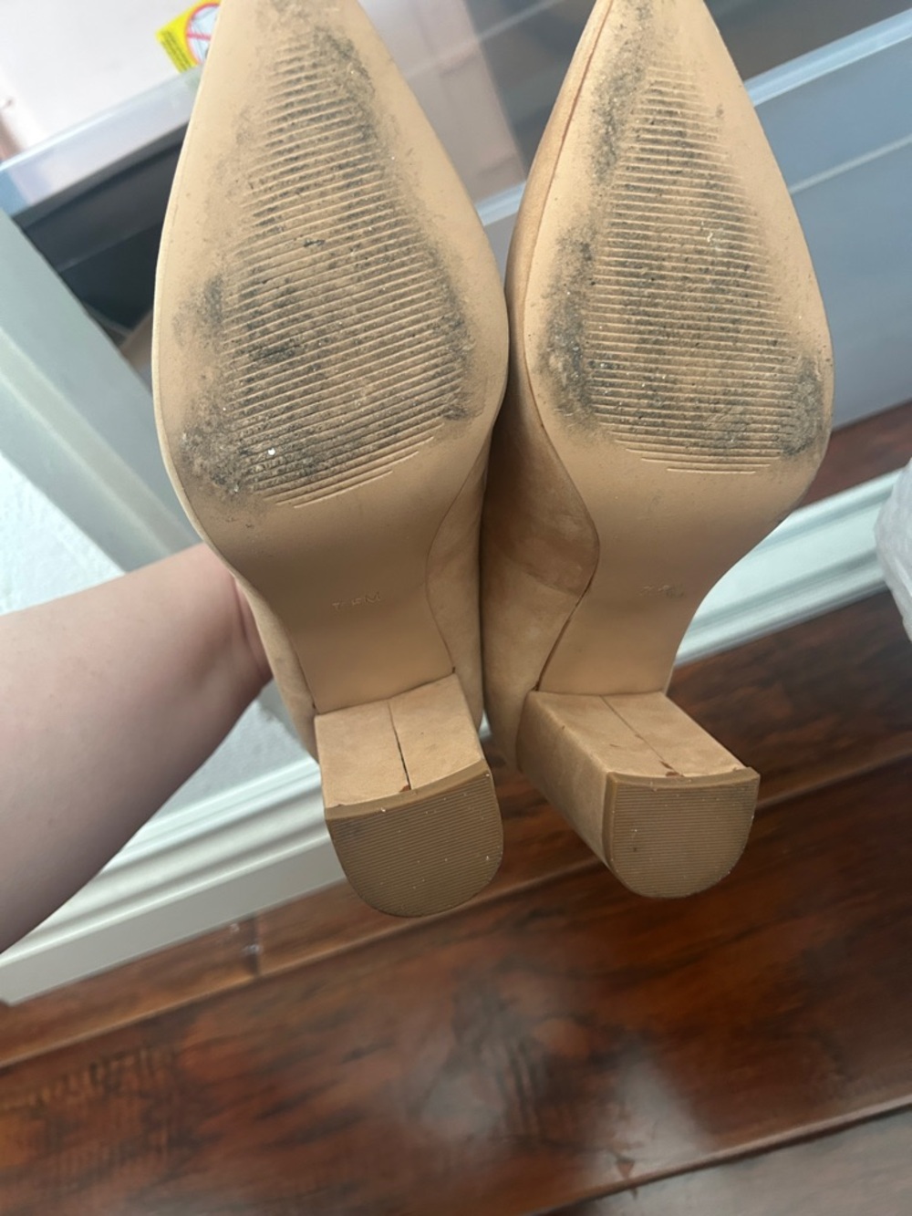 Steve Madden Beige/Tan Suede Pointed-Toe Block Heel - Picture 4 of 4
